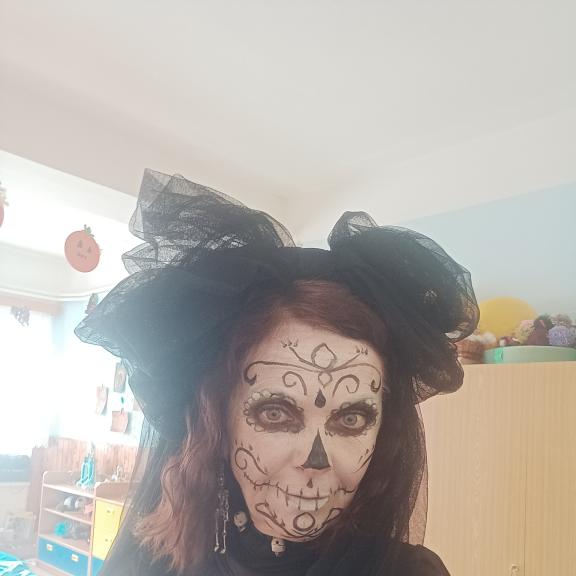 Kdopak je ta tajemná?